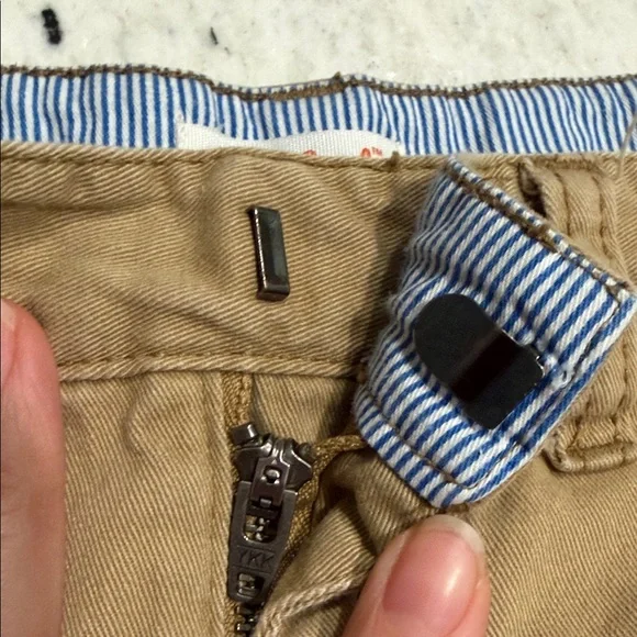 Cat & Jack Boys Khaki Flat Front Shorts (Bundle with other shorts for offers) - Picture 3 of 8